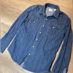 Levi’s men’s slim snap western denim shirt